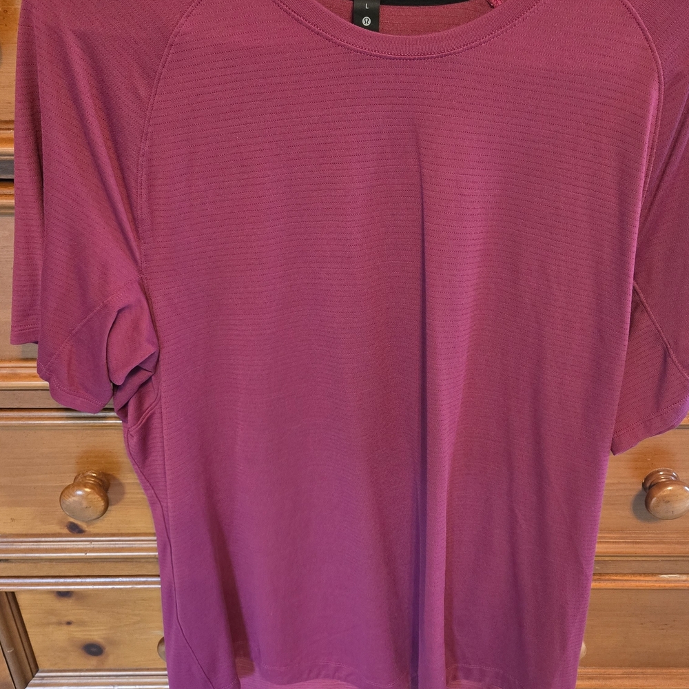 Mens Lululemon Purple Top